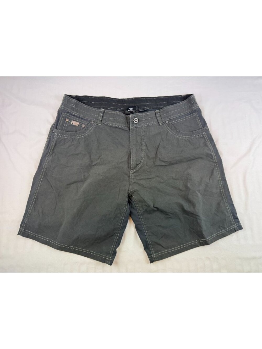 Kuhl Renegade Shorts Mens 40 Gray Nylon Hiking Utility Zip Cargo Pockets 9"